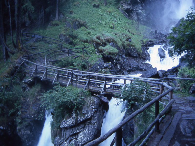 Val di Rabbi.....alle cascate...prima parte