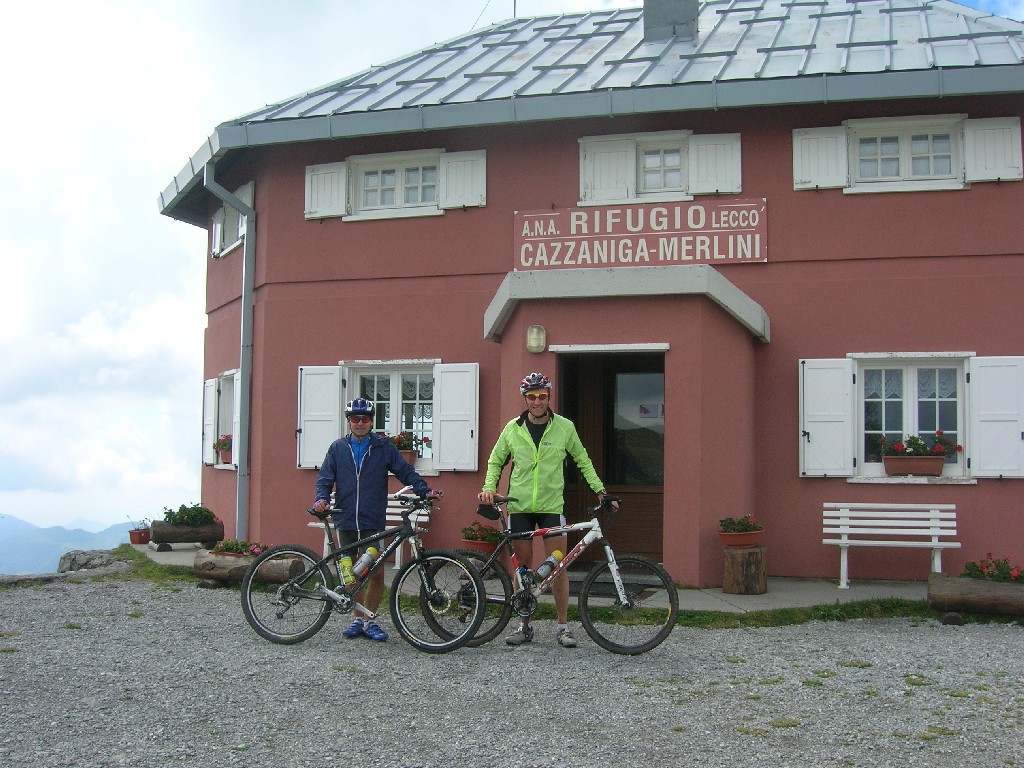 Rifugi e Bivacchi d''Italia.......