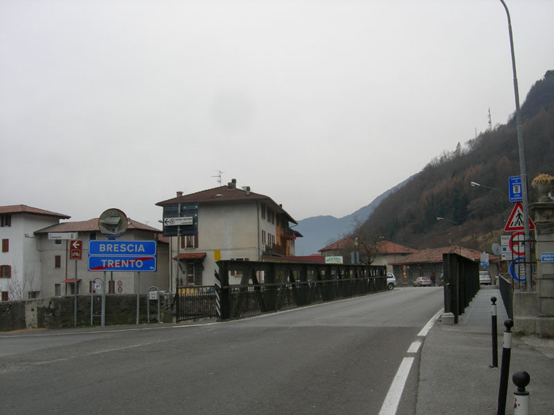 Palazzo Caffaro dei Conti Lodrn....