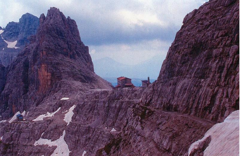 Rifugi e Bivacchi d''Italia.......