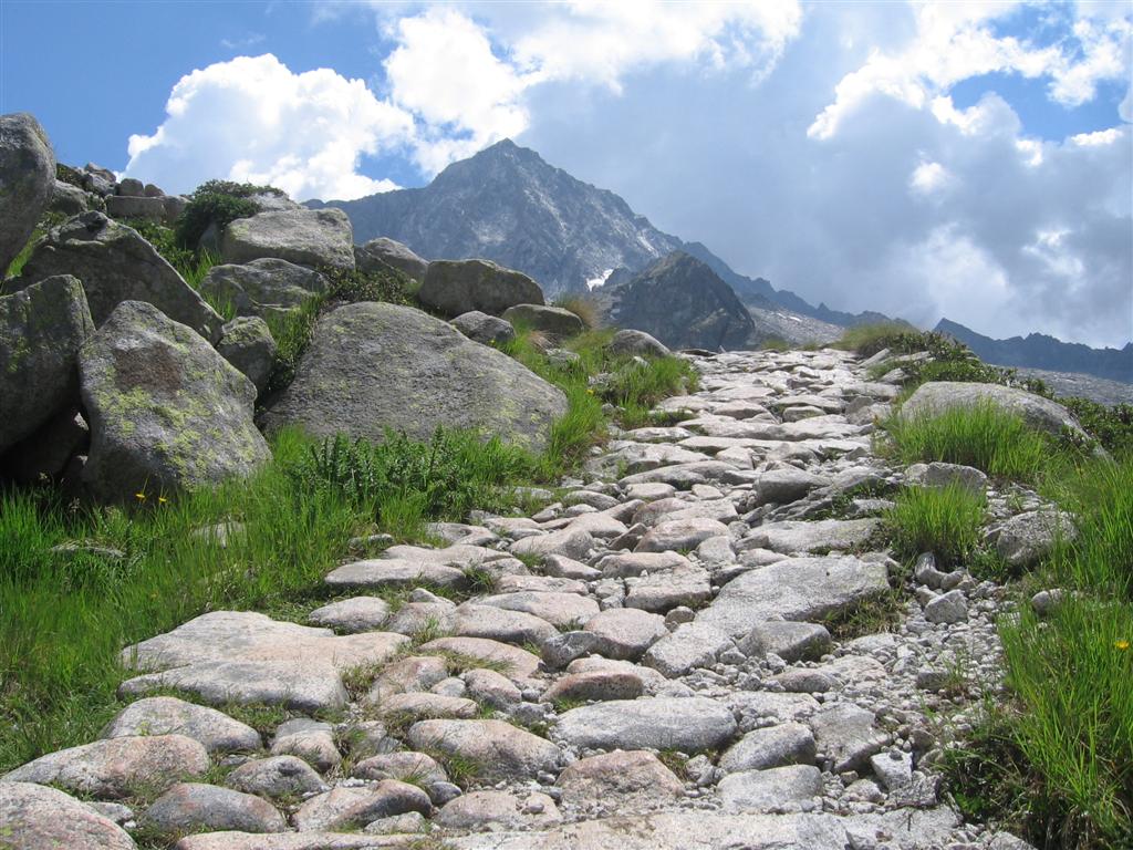 Rifugi e Bivacchi d''Italia.......