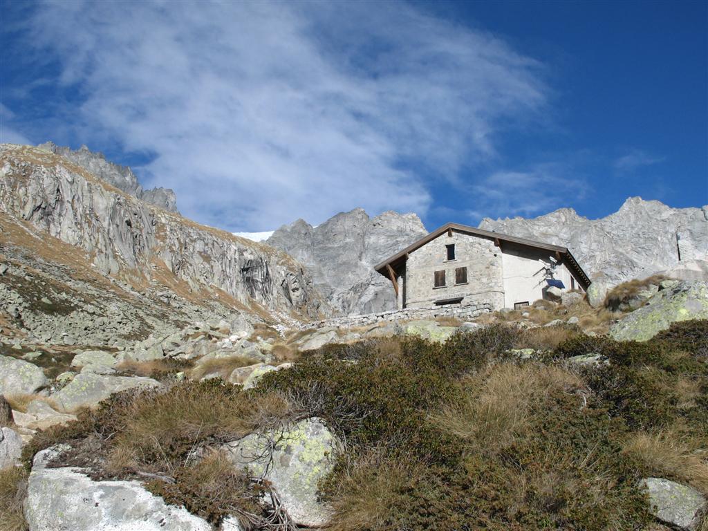 Rifugi e Bivacchi d''Italia.......