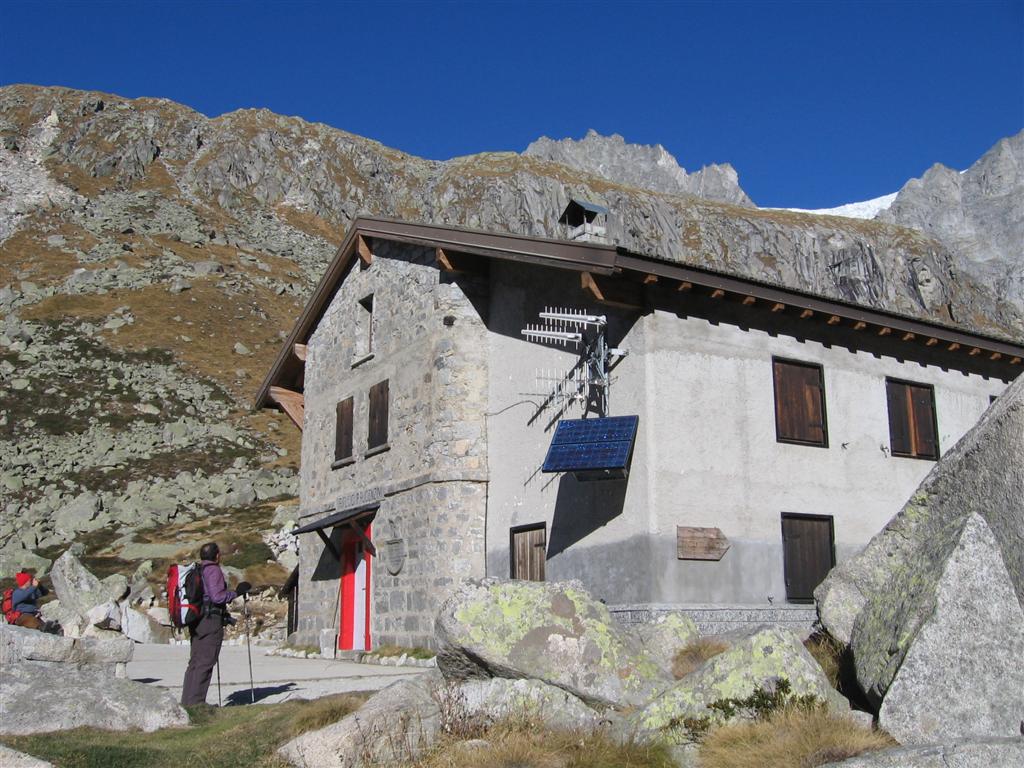 Rifugi e Bivacchi d''Italia.......