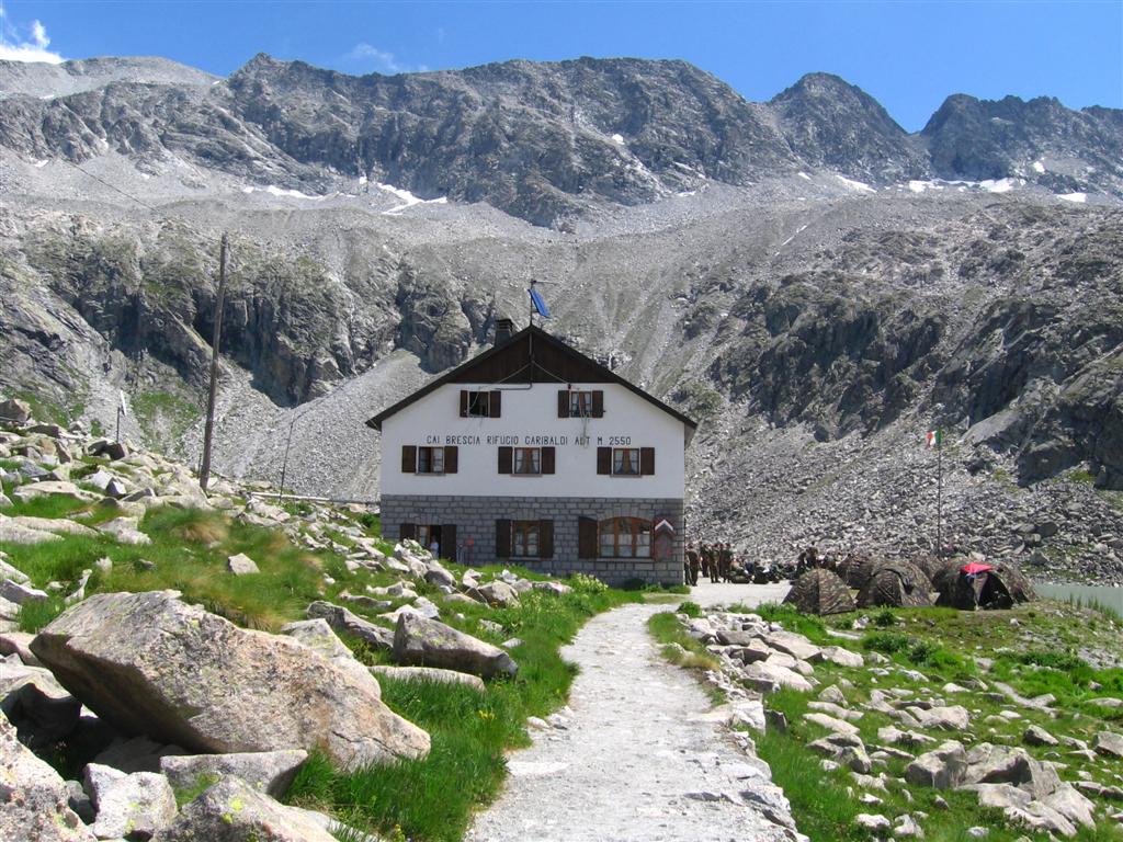 Rifugi e Bivacchi d''Italia.......