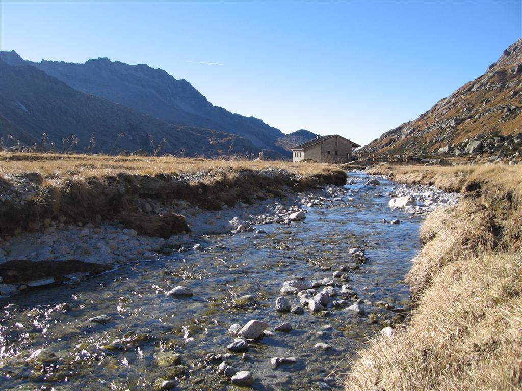 Rifugi e Bivacchi d''Italia.......