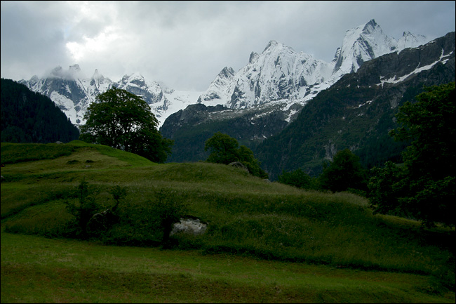 La Panoramica della Val Bregaglia --> da Soglio a Durbegia