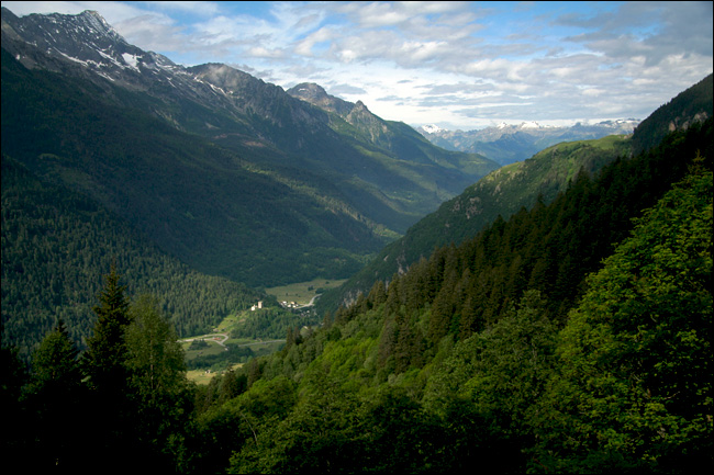 La Panoramica della Val Bregaglia --> da Soglio a Durbegia