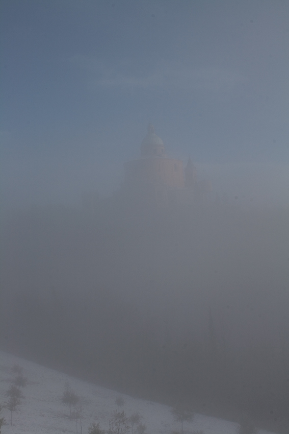 attraverso la nebbia