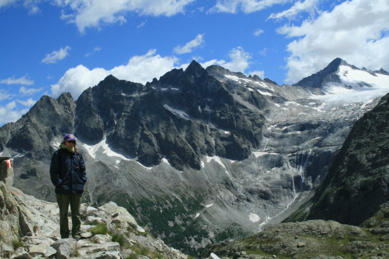 Adamello  salita al ghiacciaio del Mandrone