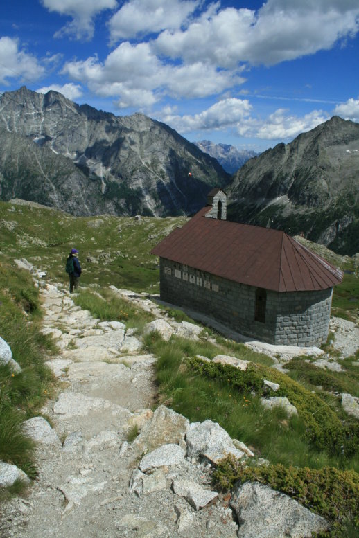 Adamello  salita al ghiacciaio del Mandrone