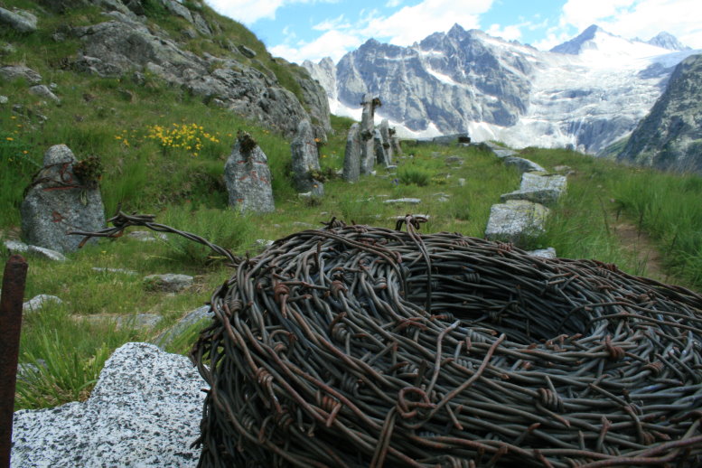 Adamello  salita al ghiacciaio del Mandrone