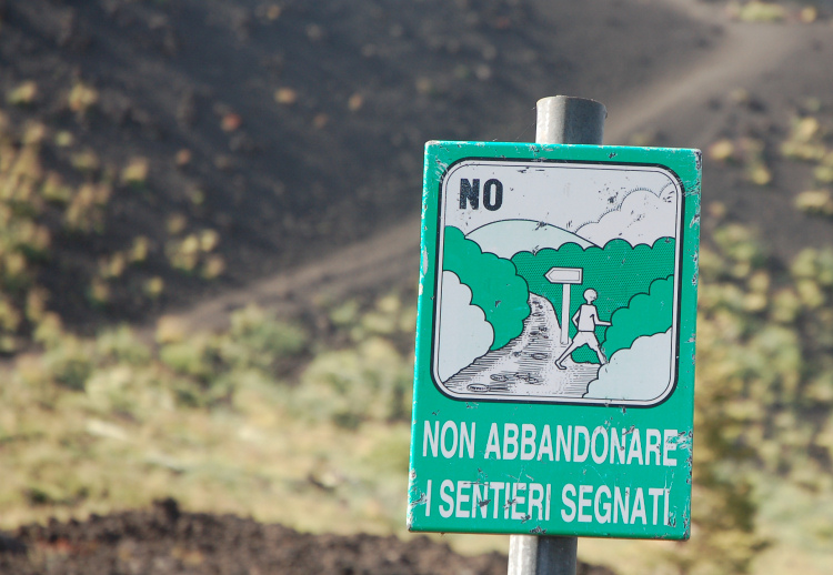 Etna-La grotta del gelo