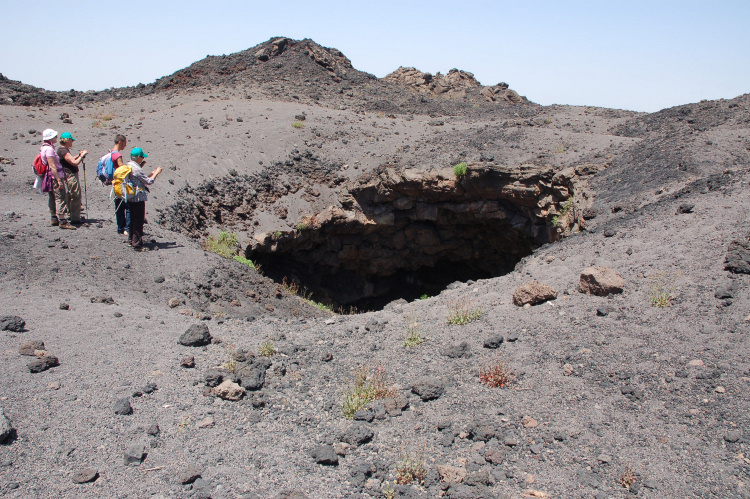 Etna-La grotta del gelo