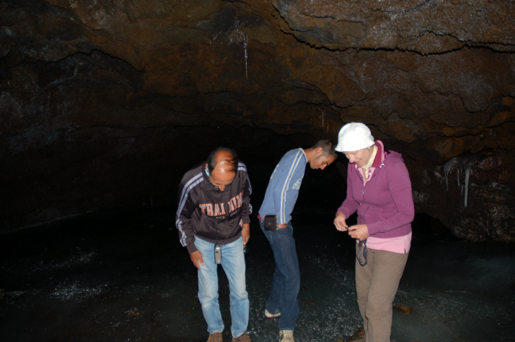 Etna-La grotta del gelo