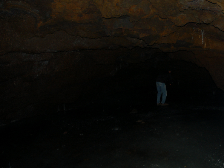 Etna-La grotta del gelo