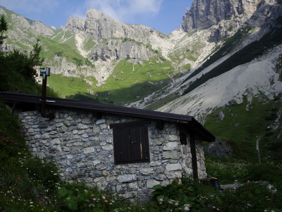 Rifugi e Bivacchi d''Italia.......