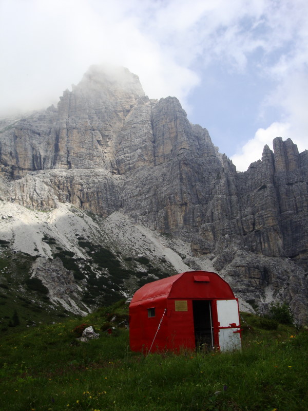 Rifugi e Bivacchi d''Italia.......