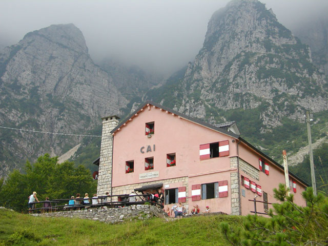 Rifugi e Bivacchi d''Italia.......