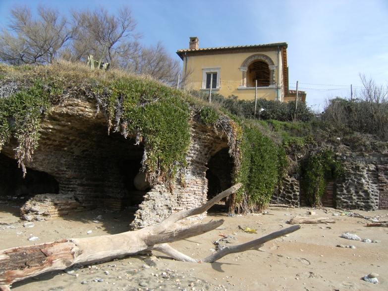 Il castello di Torre Astura