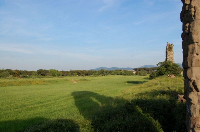 Roma - primavera nel parco archeologico degli acquedotti