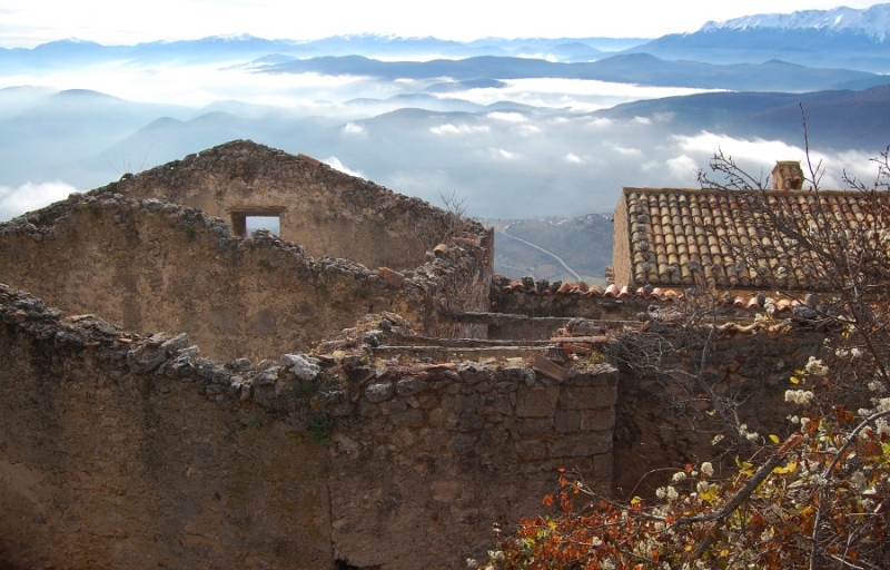 Santo Stefano di Sessanio - il borgo medievale che risorge