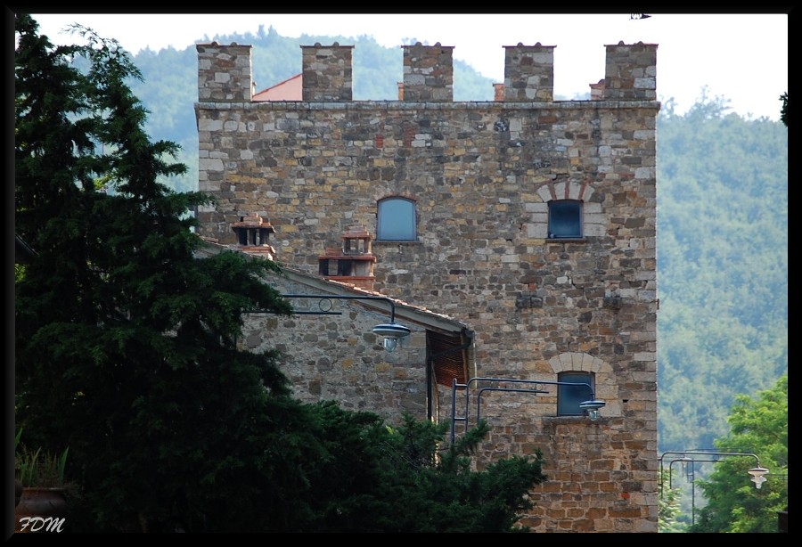 Magico Chianti tra pievi e piccoli borghi medioevali