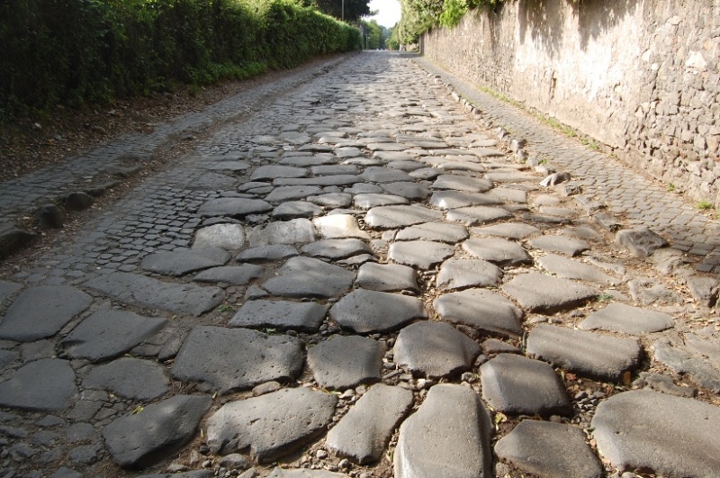 Roma - primavera nel parco archeologico degli acquedotti