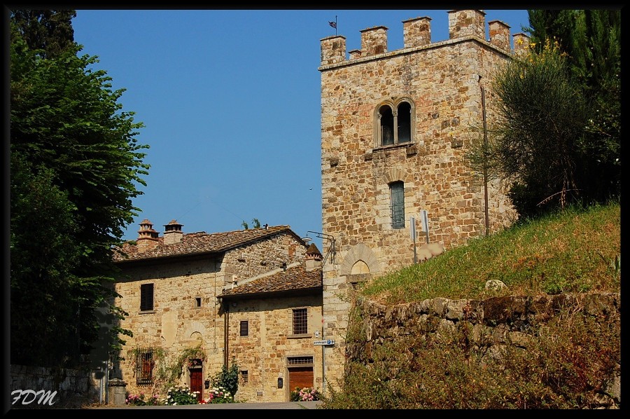 Magico Chianti tra pievi e piccoli borghi medioevali