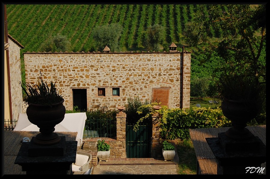 Magico Chianti tra pievi e piccoli borghi medioevali