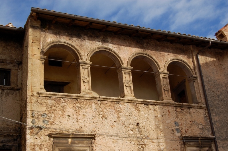 Santo Stefano di Sessanio - il borgo medievale che risorge