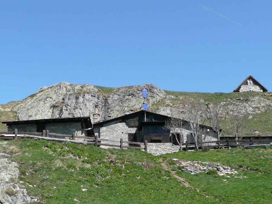 Rifugi e Bivacchi d''Italia.......