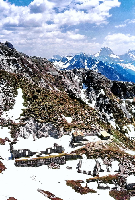 Rifugi e Bivacchi d''Italia.......