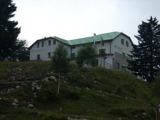 Rifugi e Bivacchi d''Italia.......