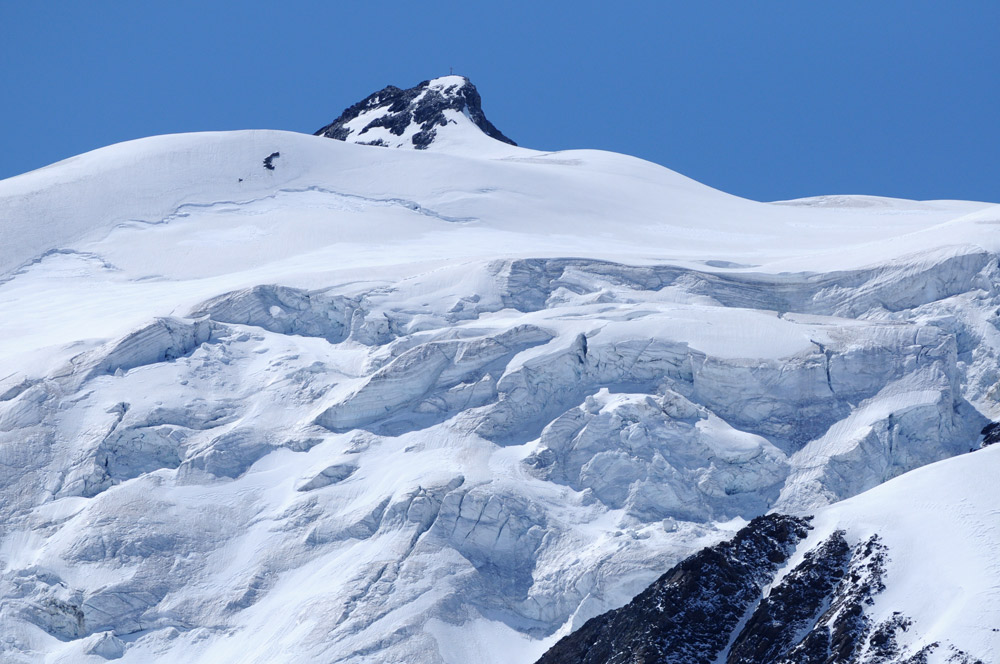 La valle ed il ghiacciaio dei Forni