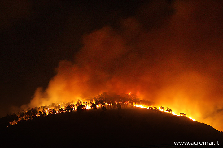 Genova in fiamme