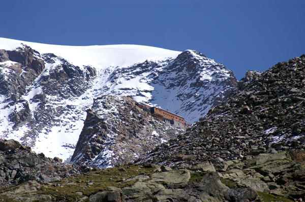 Rifugi e Bivacchi d''Italia.......