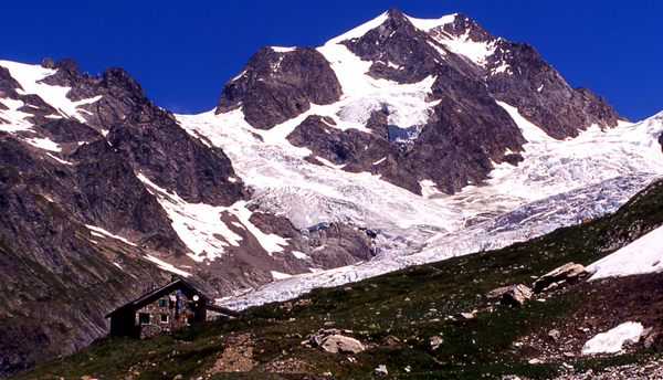 Rifugi e Bivacchi d''Italia.......