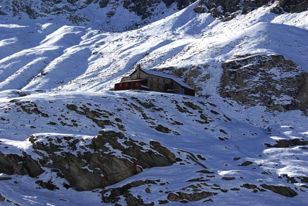 Rifugi e Bivacchi d''Italia.......