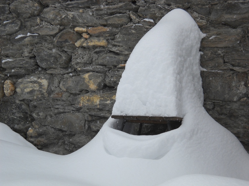 la neve  vista da un''eoliana in piemonte