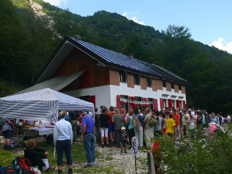 Rifugi e Bivacchi d''Italia.......