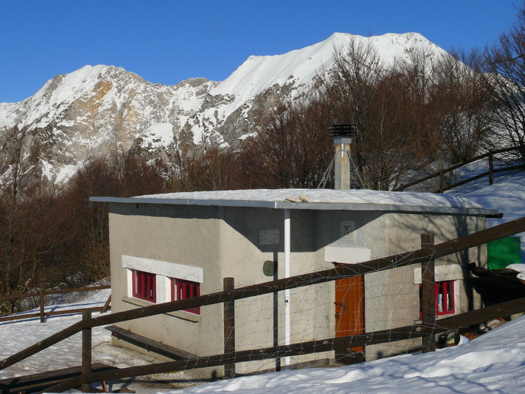 Rifugi e Bivacchi d''Italia.......