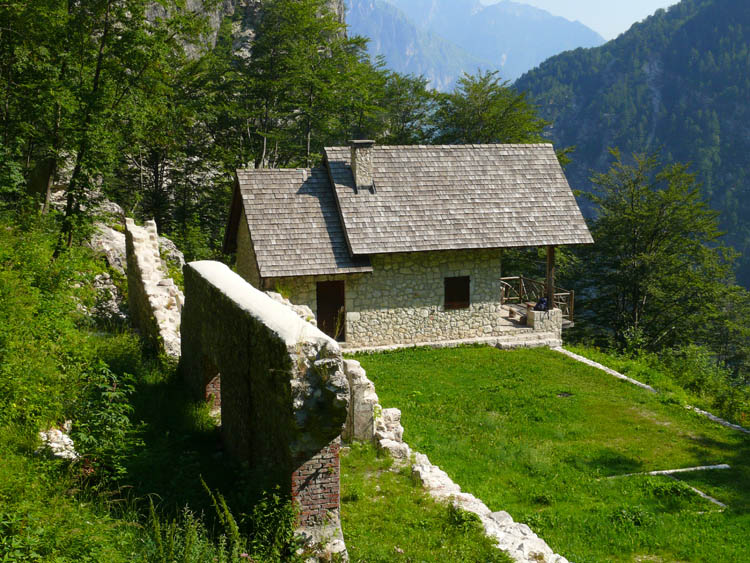 Rifugi e Bivacchi d''Italia.......