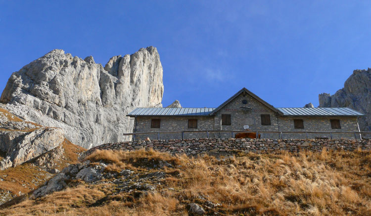 Rifugi e Bivacchi d''Italia.......