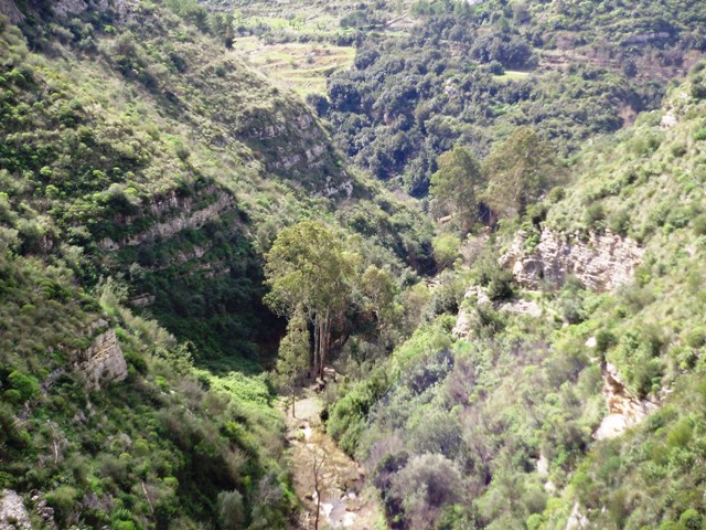 Cave  del settore orientale  dell sicilia (regione Iblea)