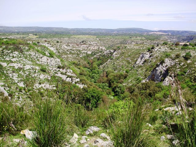 Cave  del settore orientale  dell sicilia (regione Iblea)