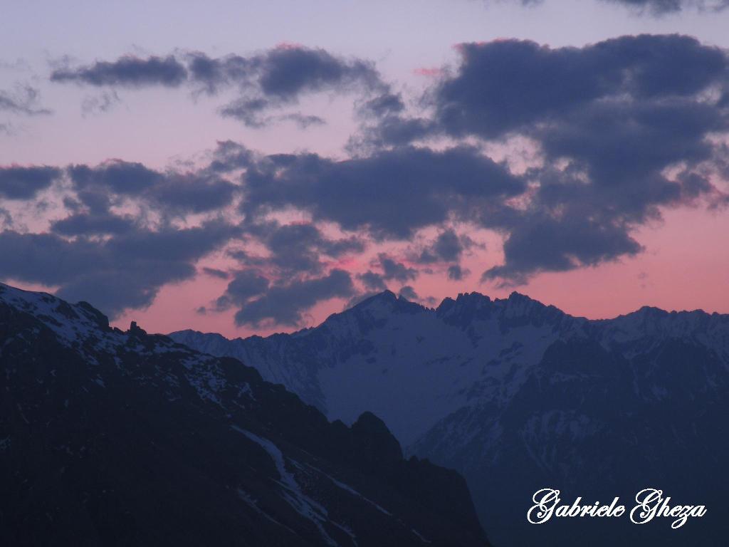 Alba in Montagna