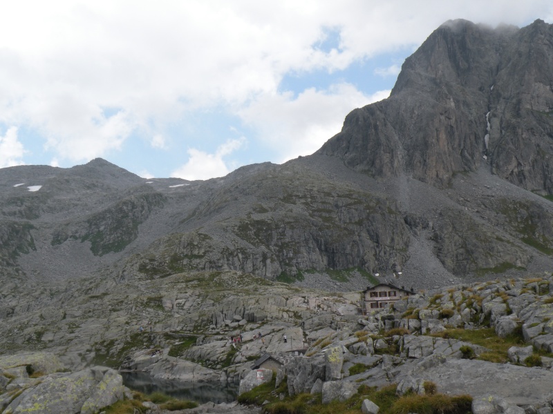 Rifugi e Bivacchi d''Italia.......