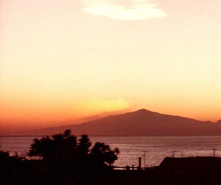 Riflessi sul cielo dello Stretto