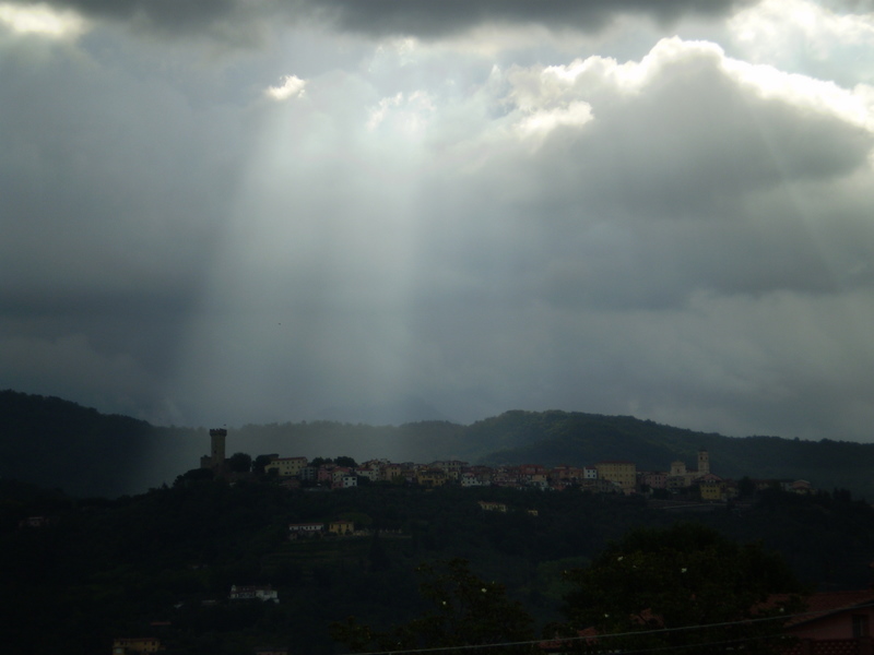 Castelnuovo Magra come si vede da casa mia....