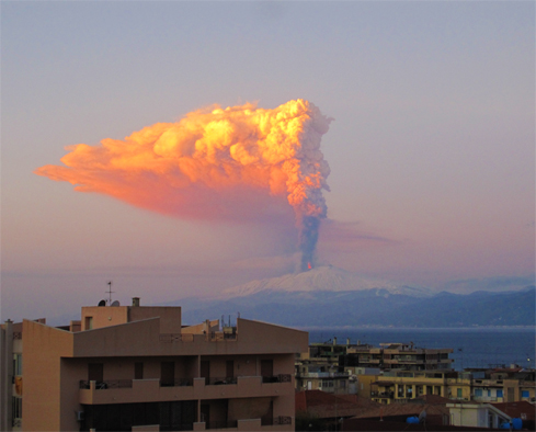 l''Etna dalla Calabria